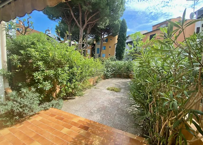 Apartment Camargue Village - T2 Rez De Jardin Au Boucanet Mae-5441 Le Grau-du-Roi